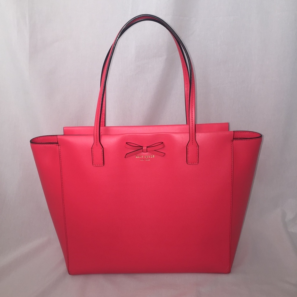 Kate Spade Tote 10% off or BO!!